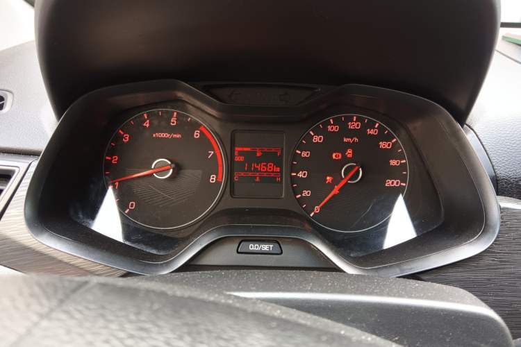 Used Baojun 310 2016 1.2L manual Comfort trim level