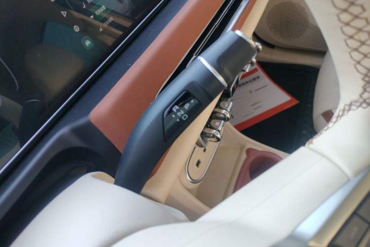 Used ORA Good Cat 2023 401 km Standard Range Premium Version Lithium Iron Phosphate
