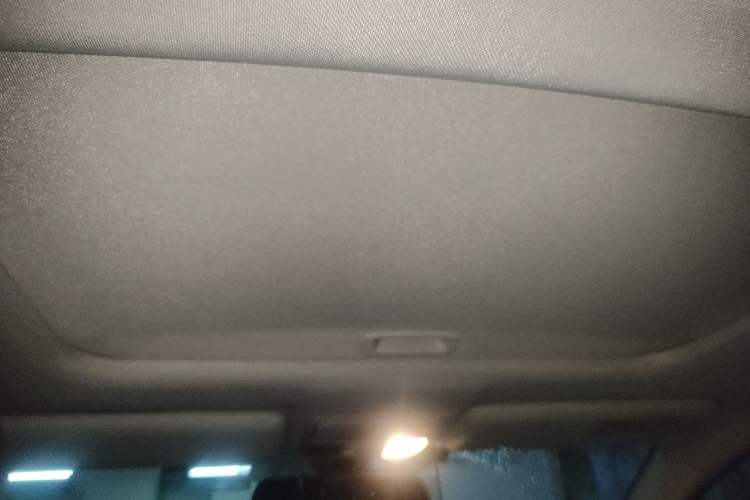 Used Honda CR-V 2015 2.4L four-wheel drive luxury version
