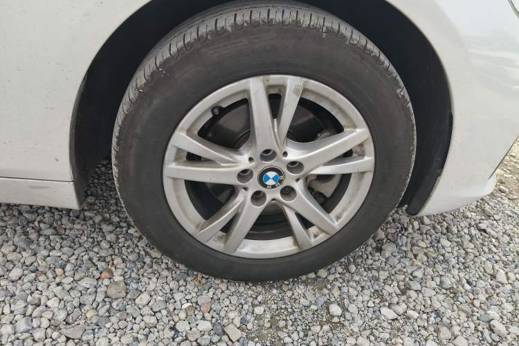 Used BMW 2 Series Active Tourer 2016 218i Leading Model Right Front Wheel Hub