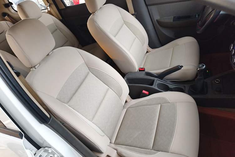 Used Wuling Hongguang 2014 1.5L S Standard Version