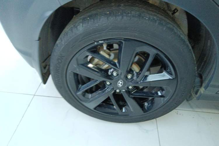 Used Hyundai ENCINO 2018 1.6T Dual-Clutch ZhiPao Edition China V Standard Right Rear Wheel Hub