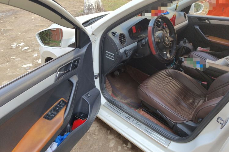 Used Volkswagen Jetta 2013 1.6L Manual Comfort Model Driver Seat