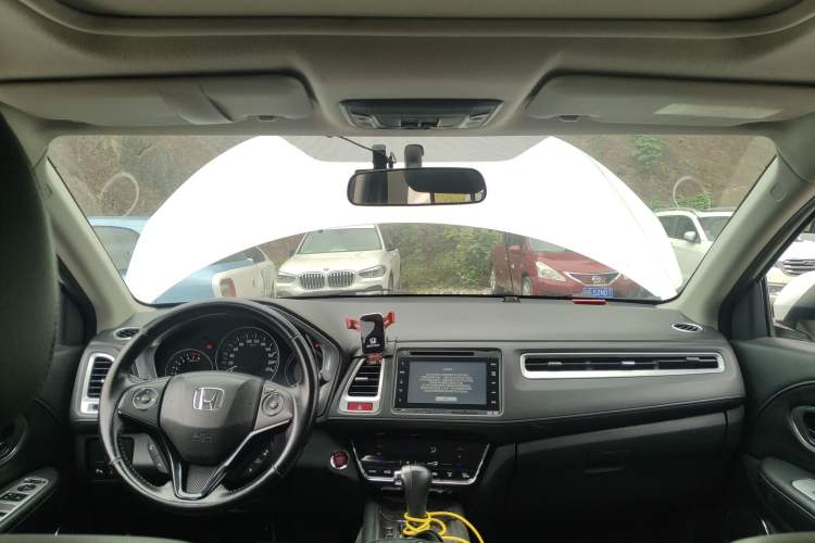 Used Honda Vezel 2015 1.8L CVT Four-Wheel Drive Flagship Model
