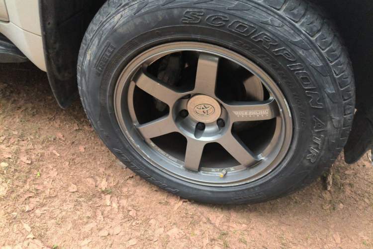 Used Toyota Prado 2015 2.7L Parallel Import Right Front Wheel Hub