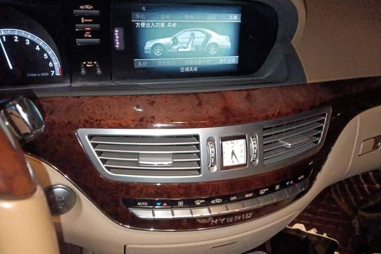 Used Mercedes-Benz S-Class 2010 S 400 L HYBRID
