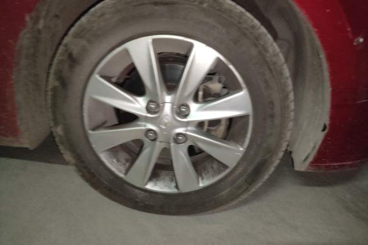 Used Hyundai Verna (older generation) 2011 Hatchback 1.4L Automatic Comfort Model GS