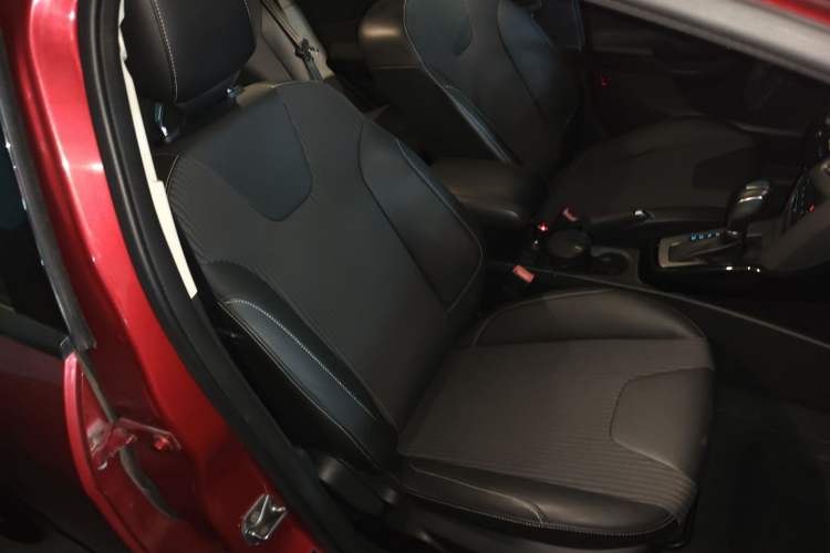 Used Ford Focus 2012 Hatchback 1.6L Automatic Fashion Edition Right Front Seat