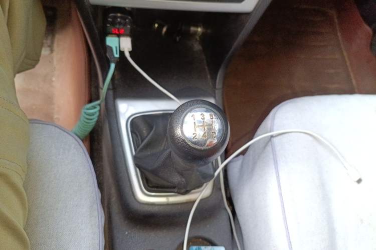 Used CHANGAN KAICHENG Ounuo S 2014 1.5L Base Version Gear Lever