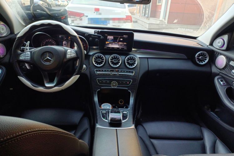 Used Mercedes-Benz C-Class 2018 C 200 L 4MATIC Sport Edition Center Console