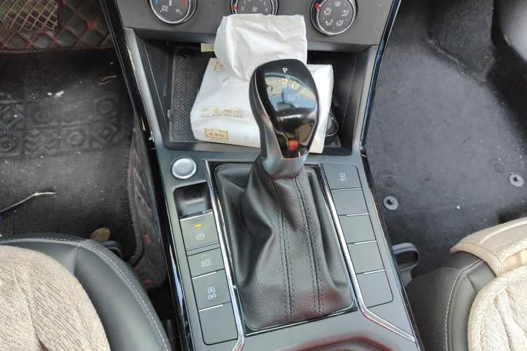 Used Volkswagen Passat 2019 280TSI Business Edition China VI