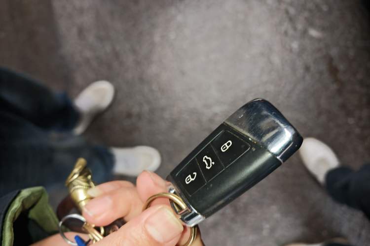 Used Volkswagen Magotan 2017 330TSI DSG Leading Model Vehicle Key