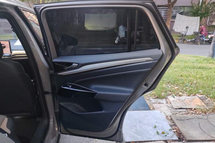 Used Volkswagen ID.4 CROZZ 2025 Pure Edition