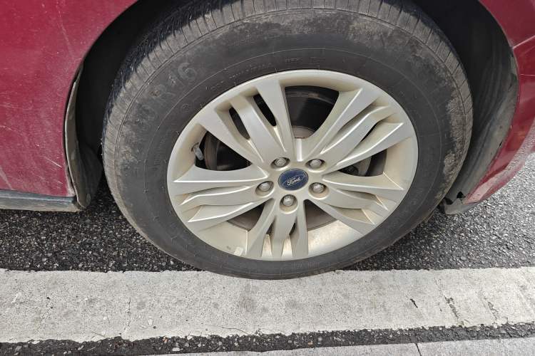 Used Ford Focus 2012 Hatchback 1.6L Manual Comfort Model
