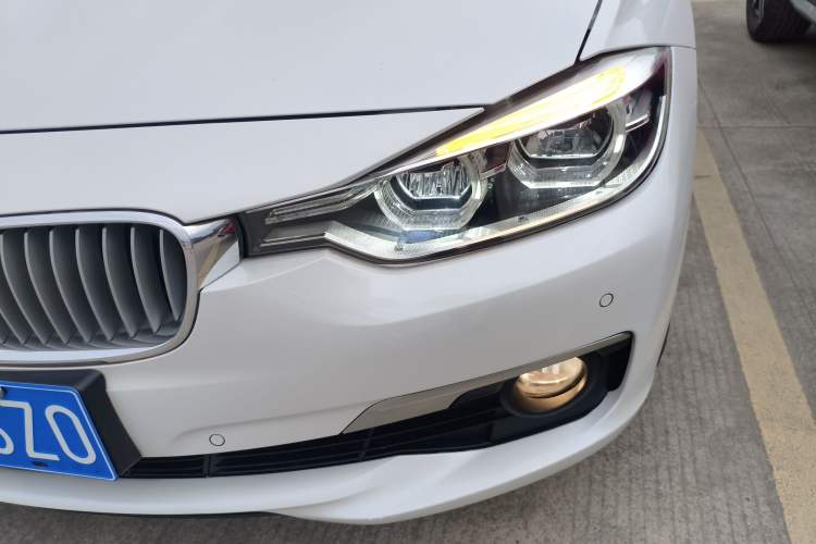 Used BMW 3 Series 2018 320Li Fashion Model
