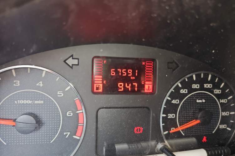 Used Wuling Rongguang V 2019 1.5L Van - Utility Model
