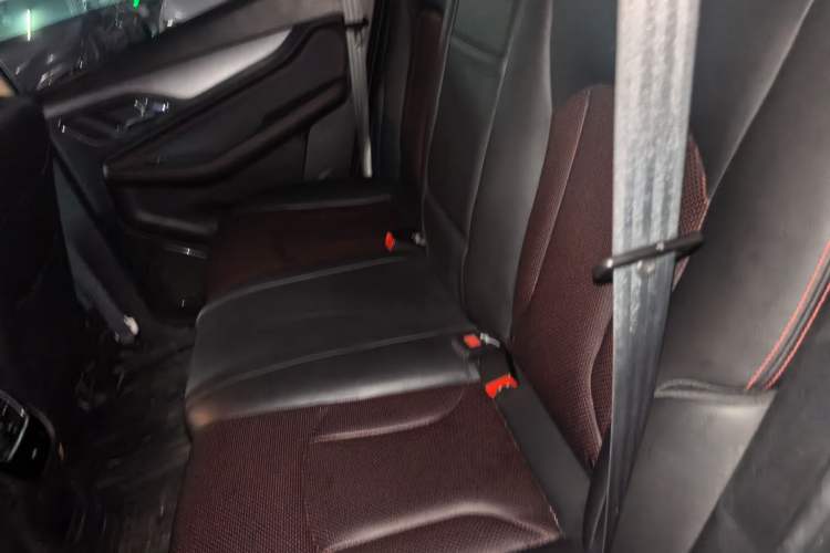 Used Baojun 560 2016 1.8L Manual Luxury Edition Left Rear Seat