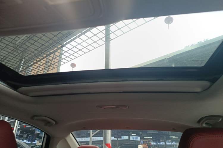 Used Changan Eado 2021 PLUS Blue Whale NE 1.4T GDI DCT Prestige Model
