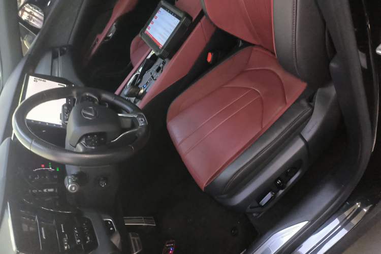 Used Lexus RX 2023 500h Four-Wheel Drive F SPORT Performance Left Front Seat