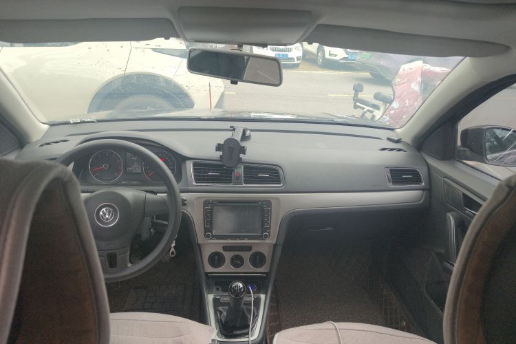 Used Volkswagen Lavida 2013 1.4TSI Manual Comfort Edition