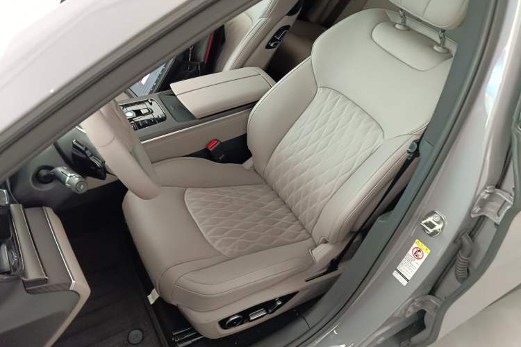 Used BYD Han 2025 EV with 701 km of Laser Radar-Enabled Intelligent Driving