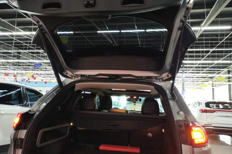 Used Jeep Cherokee 2014 2.4L Luxury Edition