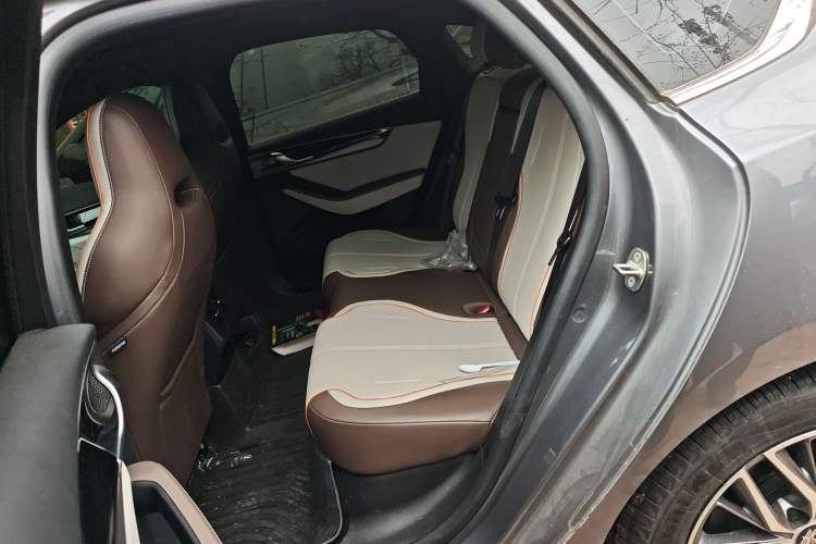 Used BYD Qin PLUS 2024 HONOR Edition DM-i 120KM Leading Model
