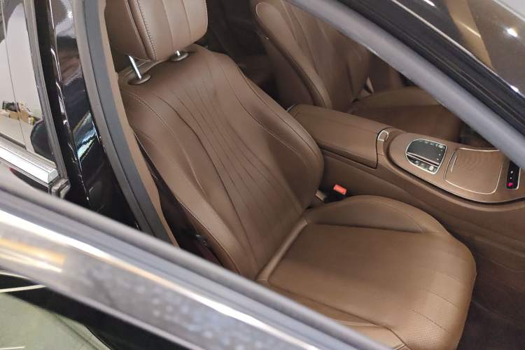 Used Mercedes-Benz E-Class 2021 Restyled E 300 L Luxury Edition
