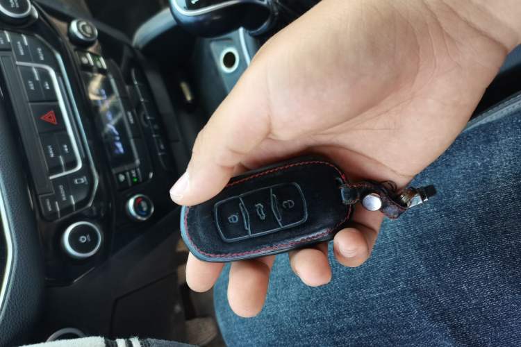 Used Geely Auto Vision X6 2016 1.8L Manual Luxury Model Vehicle Key