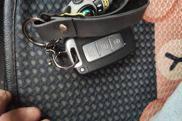 Used Kia K5 2011 2.0L Automatic DLX