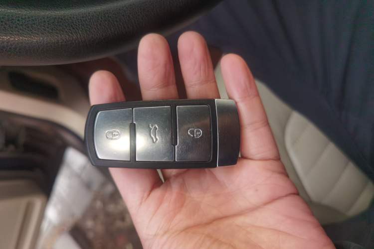 Used Volkswagen Magotan 2015 1.8TSI Advanced Model
