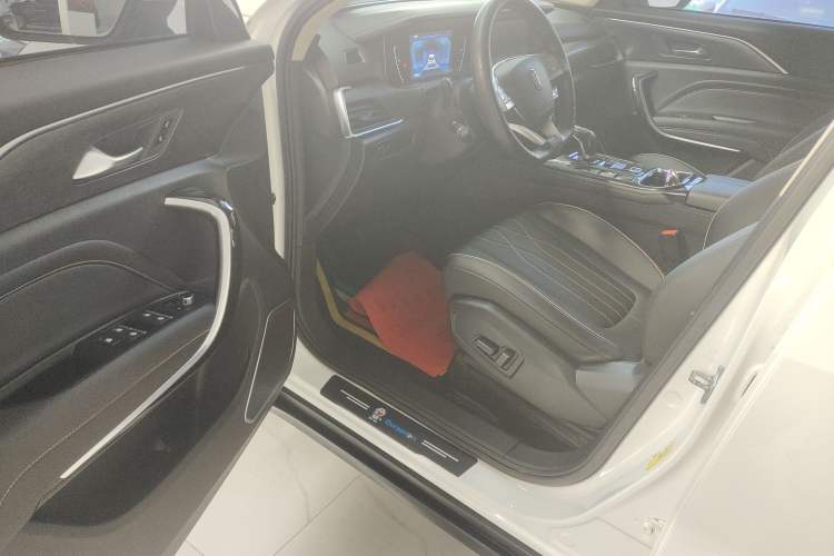 Used Bestune T77 2021 PRO 280 TID Automatic Luxury Model Interior 3