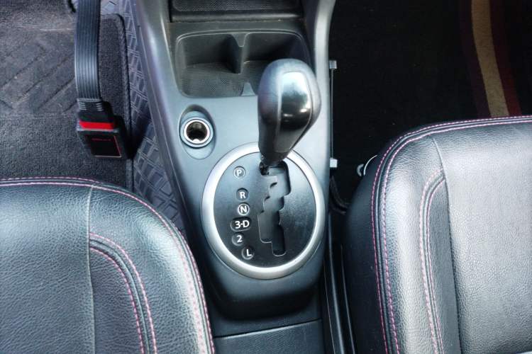 Used Suzuki Swift 2013 1.5L Automatic 20th Anniversary Limited Edition Gear Lever