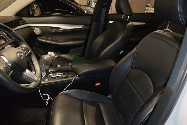 Used Infiniti QX50 2018 2.0T Four-Wheel Drive Smart Edition Left Front Seat