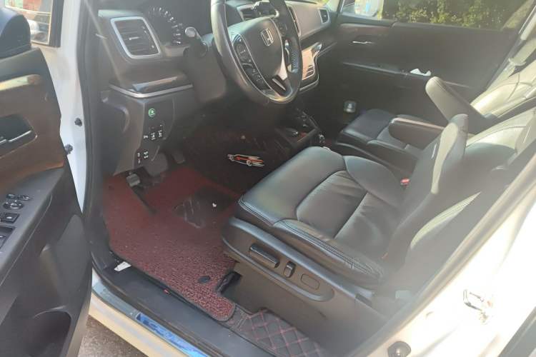 Used Honda Odyssey 2015 Updated Version 2.4L Smart Edition Driver Seat
