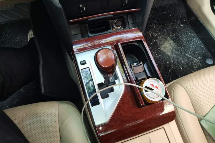 Used Toyota Camry 2012 2.5G Luxury Edition Gear Lever