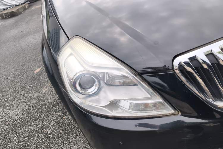 Used Buick Excelle 2015 1.5L Manual Classic Trim Right Front Headlight