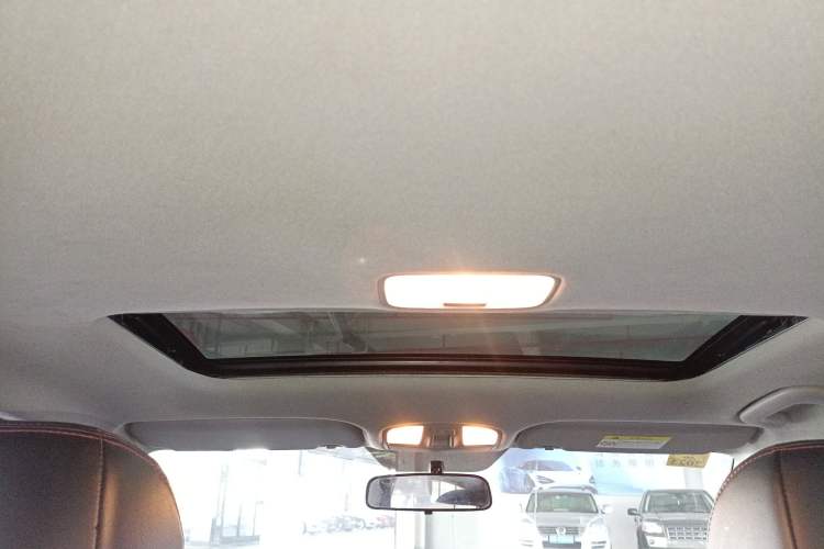 Used Hyundai Celesta 2017 1.6L Automatic Enjoyment Version GLS