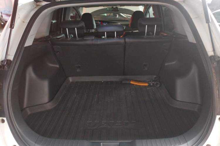 Used Honda Jade 2017 1.8L automatic Comfort version 5 seats Trunk