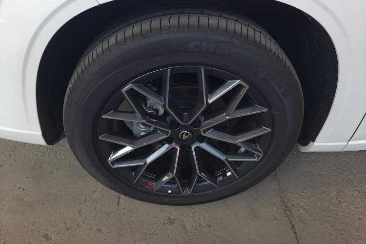 Used Changan UNI-Z New Energy 2025 Model, Smart New Blue Whale 125km Battleship+ Version
