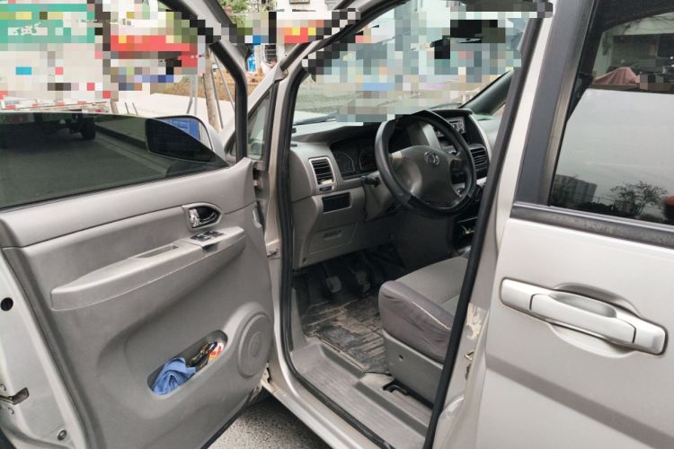 Used Dongfeng Shuaike 2011 1.6L Manual Comfort 7-Seater