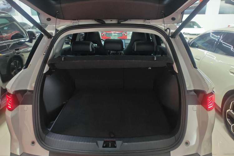 Used BYD Sealion 05 DM-i 2025 DM-i Smart Drive 115KM Flagship Model Trunk