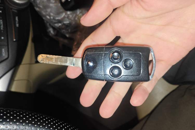 Used Honda Accord 2012 2.0L SE Vehicle Key