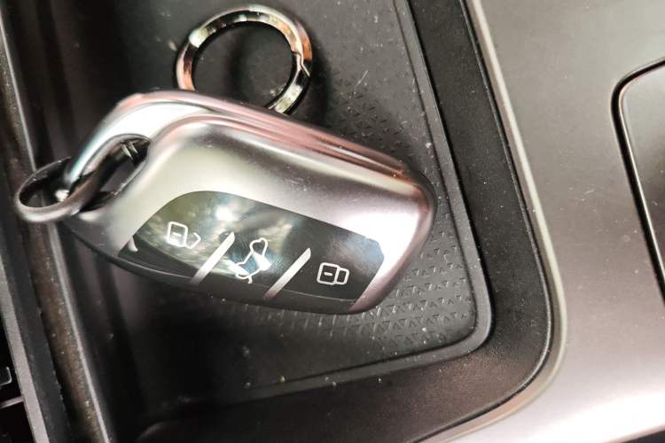 Used Roewe RX5 New Energy 2023 eRX5 Super Hybrid Prestige Edition Vehicle Key