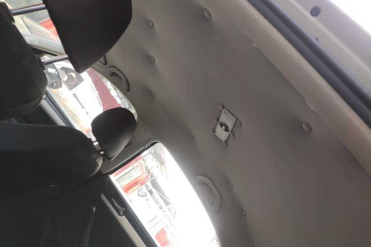 Used Volkswagen Sagitar 2015 1.6L Manual Fashion Edition
