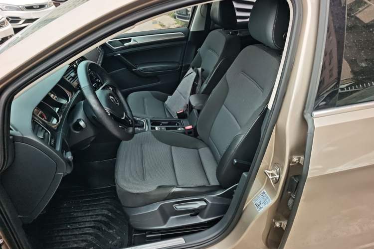 Used Volkswagen Golf 2018 230TSI Automatic Comfort Model Left Front Seat