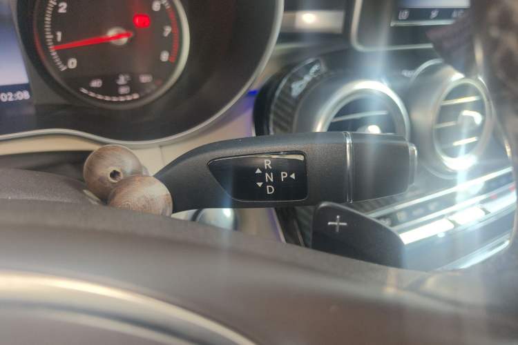 Used Mercedes-Benz GLC 2016 GLC 260 4MATIC Luxury Model
