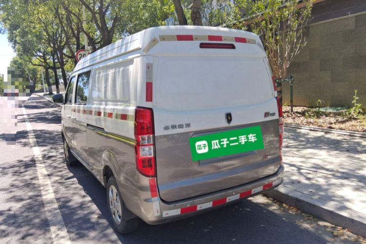 Used Jinbei New Hiace X30L 2021 1.5L Wealth Van Non-Air-Conditioned Version China VI Standard SWC15M
