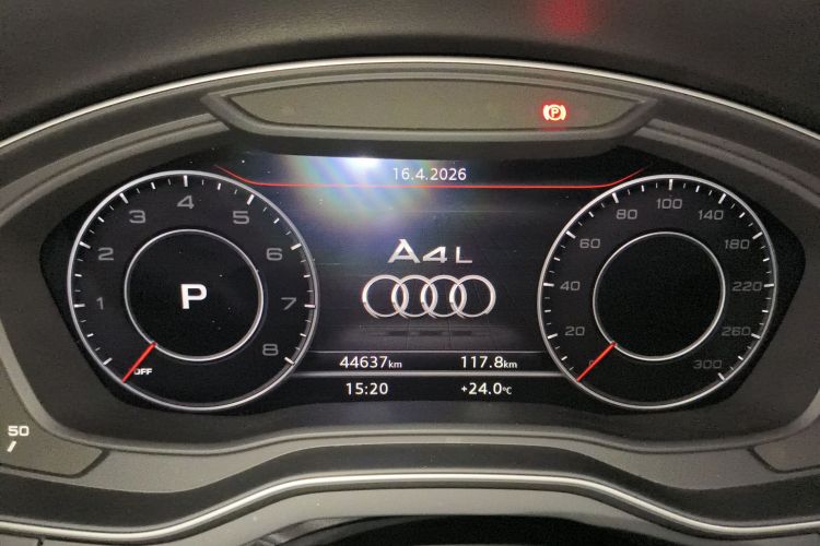 Used Audi A4L 2018 30th Anniversary Edition 40 TFSI Fashion Model
