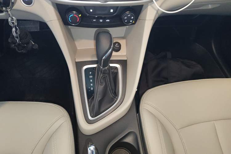 Used Buick GT 2021 Exemplar 1.5L Automatic Elite Version Gear Lever